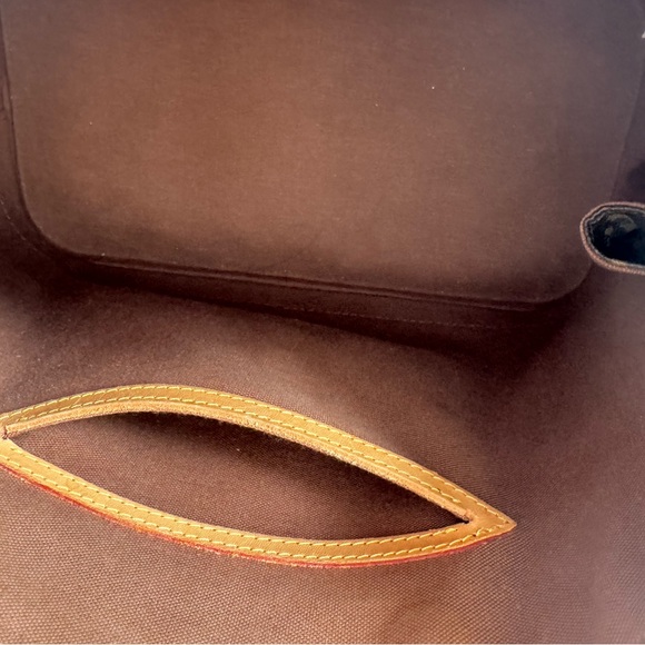 Louis Vuitton Monogram Alma ‘98 - Picture 9 of 10